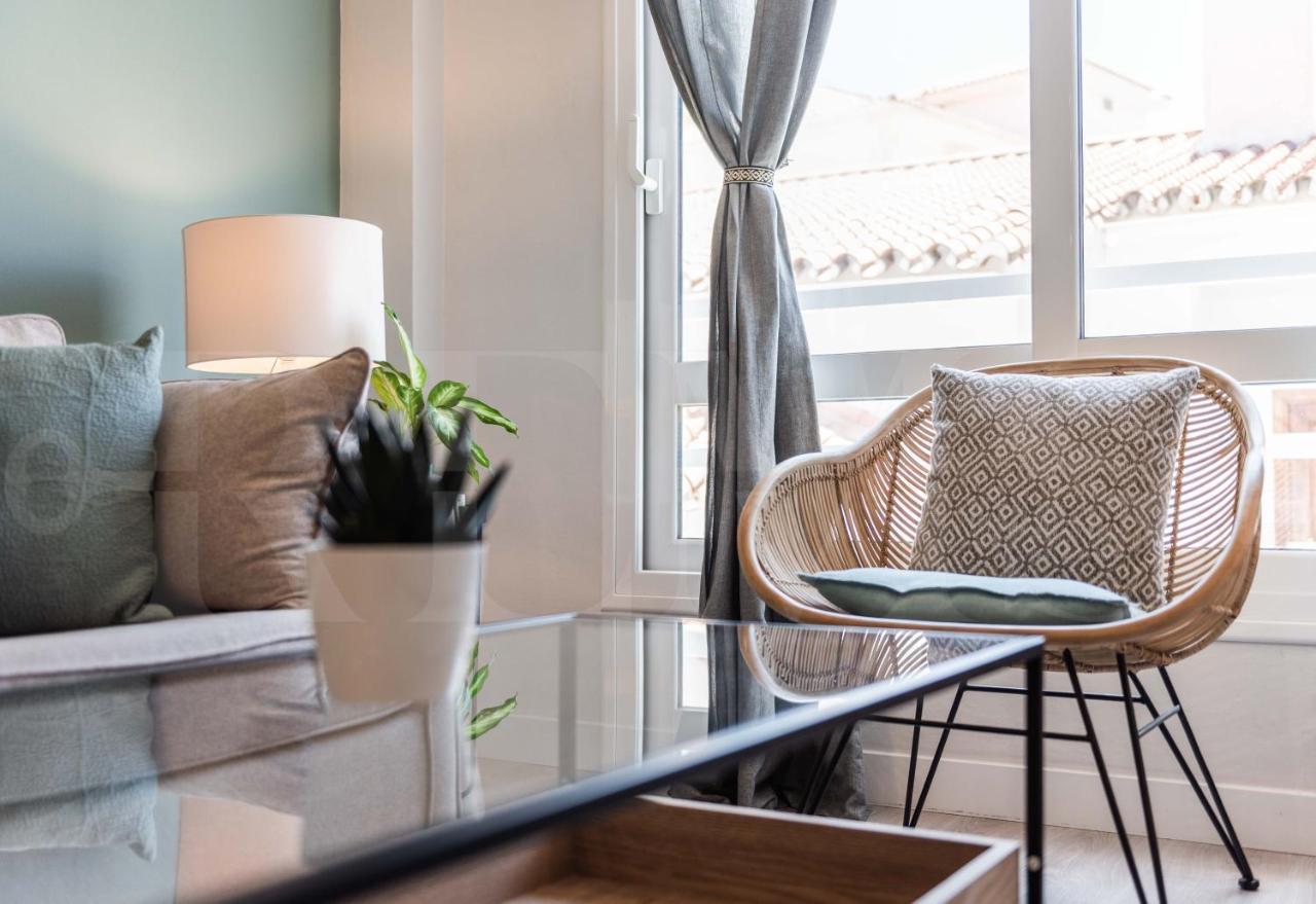 Sunny & Modern Apartment - Center By Rems Malaga Bagian luar foto