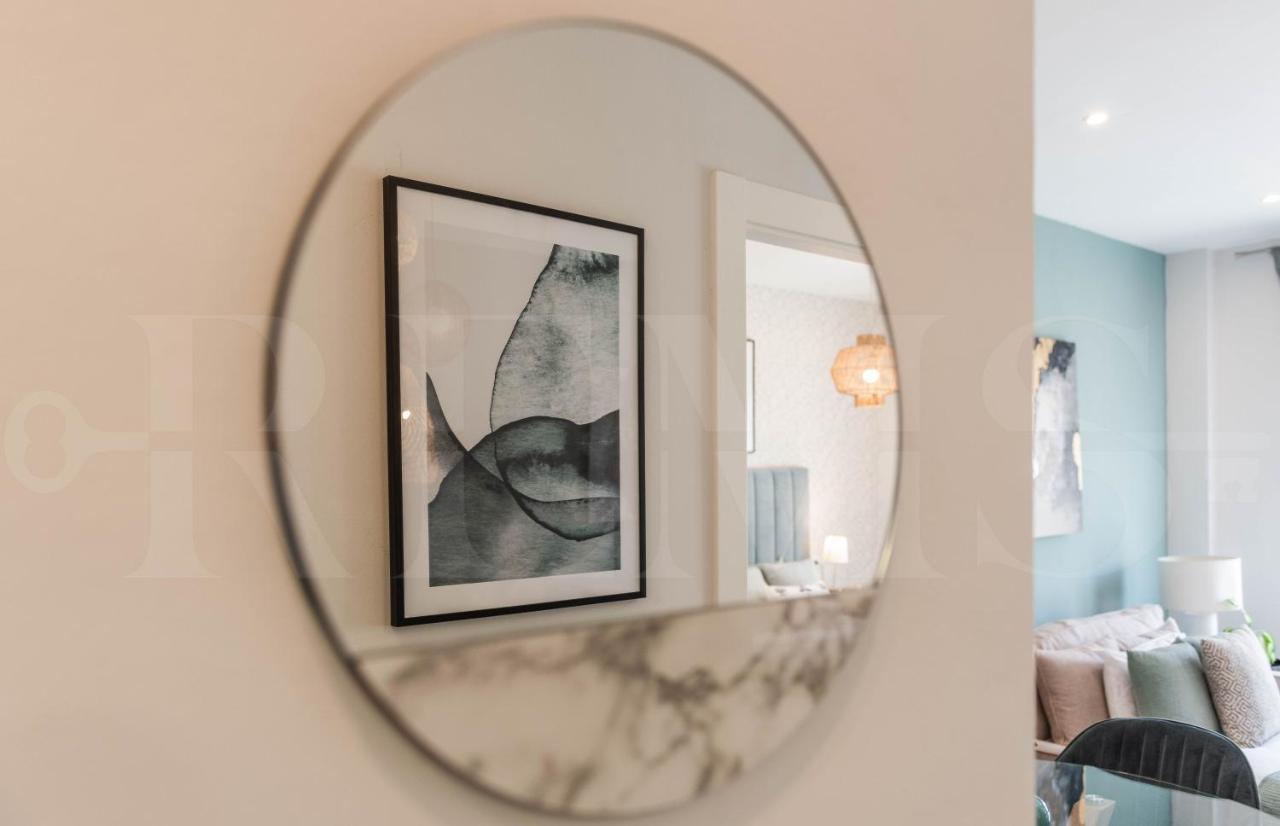 Sunny & Modern Apartment - Center By Rems Malaga Bagian luar foto
